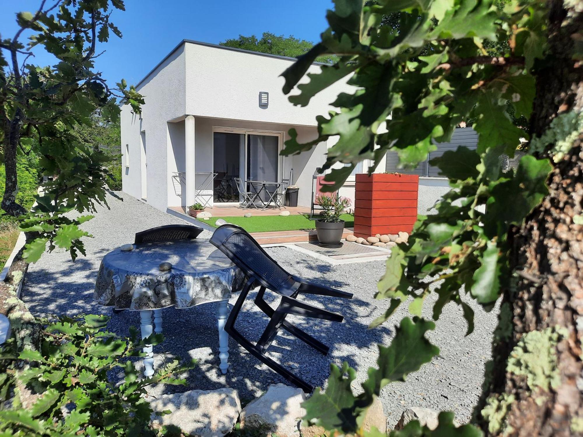 Le Cocon Villa Lussas Kültér fotó